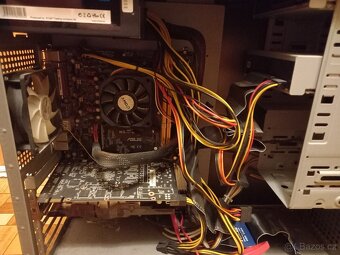 prodám 2 staré pc skříně s hardwarem - 4