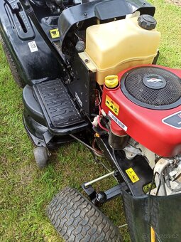 Zahradní traktor Partner 12592RB( Husqvarna) - 4