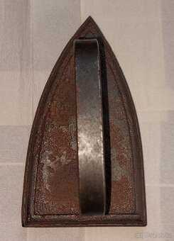 Starožitná žehlička - 4