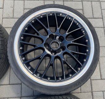 Prodám sadu alu kol – 9Jx19 ET 41, originál Audi - 4