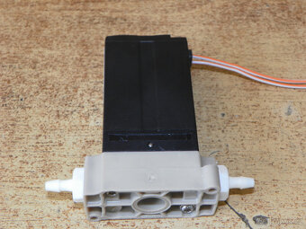 Elektromagnetický vakuový ventil BURKERT 6628, -100 kPa - 4