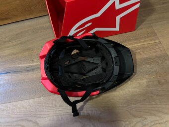 Prodám helmu Alpinestars Vector PRO vel. M - 4