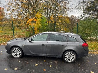 Opel insignia sports tourer - 4