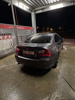 BMW Řada 3 E90 320i 110kW - 4