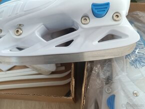 Zimní brusle Action Frio - vel. S (33-36) - 4