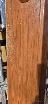 Dveře 60P prosklené, dekor asi třešeň. - 4