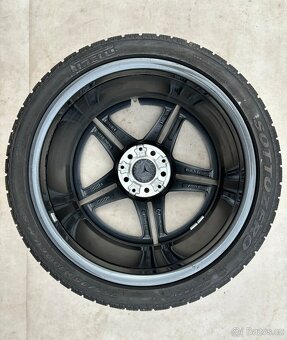 Mercedes R19 z C63 AMG C63s Coupe 5x112 zimní pirelli - 4