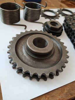 Prodám náhradní díly z motoru jawa 350 / 634 - 4