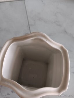 STAROŽITNÁ DÓZA NA MOUKU - 4