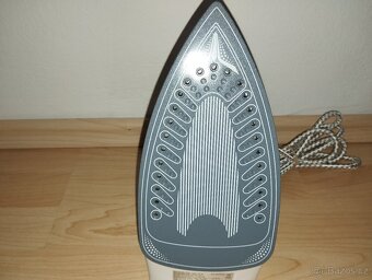 Napařovací žehlička - 4