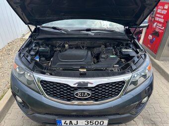 Kia Sorento - 4