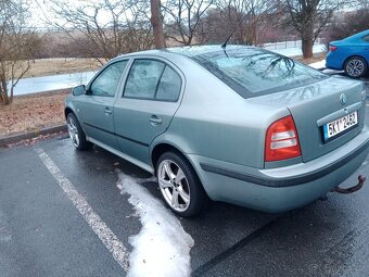 Škoda Octavia 1 1.6i 75kw - 4