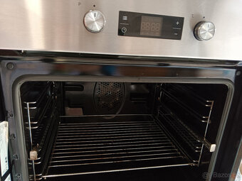 PRODÁM TROUBU BEKO22302X - 4