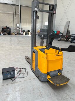 Vysokozdvižný vozík Jungheinrich - 4