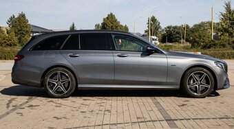Mercedes Benz E 300 de T Avantgarde (2020) - 4
