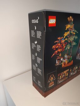 LEGO 21338 Chata „Áčko“ - 4