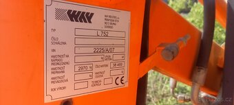 Smykový nakladač LOCUST 752 - 4