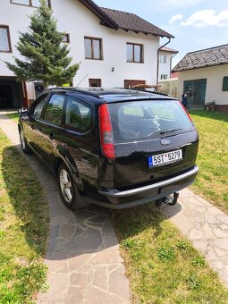 Ford Focus MK2 1.6i Ghia - 4