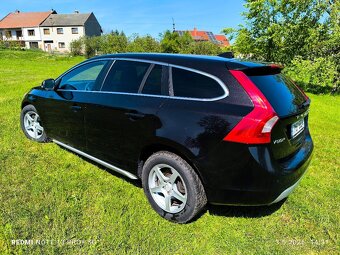 Volvo V60 D5 AWD Automat - 4