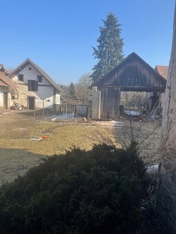 Prodej rodinného domu , celková plocha pozemku 1.279m² - 4