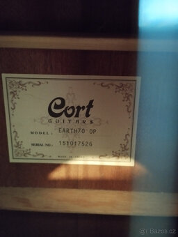 Kytara Cort - 4