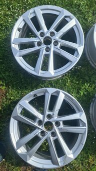 Originál 6,5J r17 17" Audi A3 VW Škoda 5x112 - 4