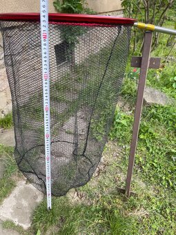 Teleskopický podběrák střědně velký. Síť pogumovaná, hluboká - 4