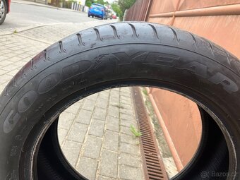 Prodám pneu Goodyear 245/50r18 - 4