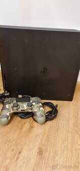 Playstation 4 Pro 1TB - 4