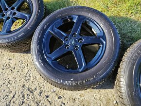 Alu Ford 5/108 R16 + 205/60 R16 zimní Semperit - 4