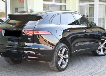 Jaguar F-Pace 30d AWD S PANO TAŽNÉ MERIDIAN - 4