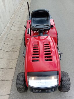 Prodám zahradní traktor MTD 160/92H  16Hp Hydro - 4