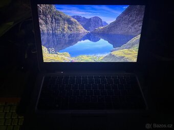 HP elitě book - 4