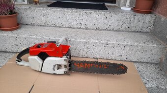 Historická motorová pila Stihl 030 AV - 4