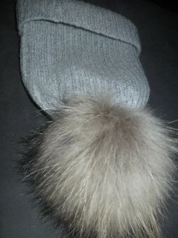 nové zimní čepice s přírodní bambulí mývalovec - 4