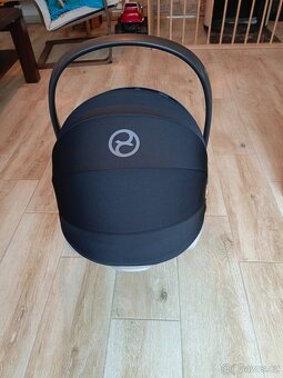 CYBEX CLOUD I-SIZE SE ZÁKLADNOU - 4