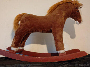 houpací koník - 4