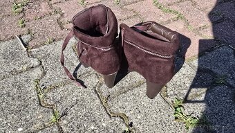 Dánské boty na podpatku - 4