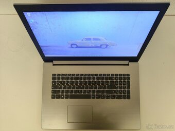 Lenovo 330-17IKB | i5 • 8GB • 256GB SSD - 4