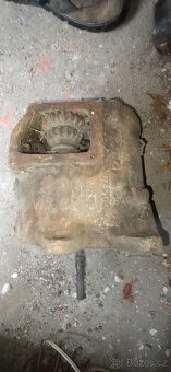 GAZ  převodovka - 4