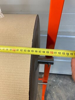 Pojízdný stojan na balící materiál - 4