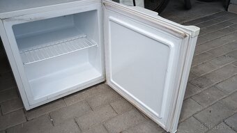 Prodám mrazák 40l - 4
