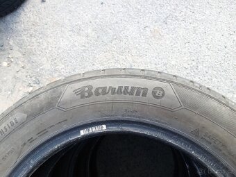 Barum 185/60/15 - 4