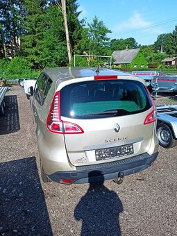 Renault Scénic 2010 - 4