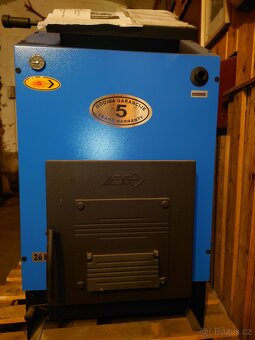 Kotel na tuhá paliva Economic S 26 kW - 5.emisní třída. - 4