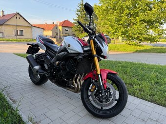 Yamaha FZ8N - 4