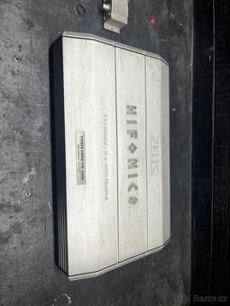 Zesilovač hifonics - 4