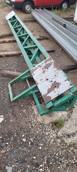 Traverzy 2 kusy I 220 - délka 3m a 3.2 m. A DALŠÍ věci - 4