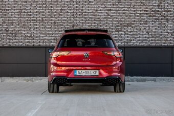 Volkswagen Golf 1.5 TSI ACT 150k R-Line / AJ NA SPLÁTKY - 4