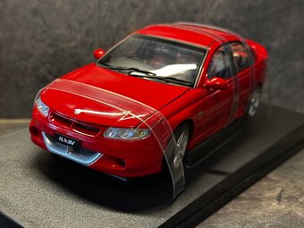 Holden Commodore VT2 Clubsport R8 Autoart - 4